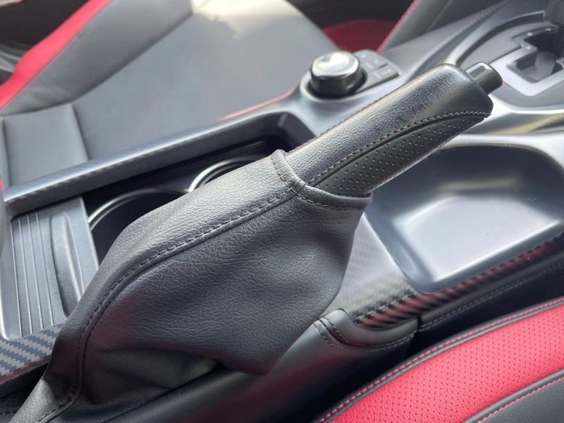 2017 Nissan GT-R DBA-R35 (UW-6a6eb6be646a3)[25]