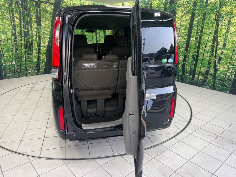 2016 Honda Step Wagon DBA-RP1 (UW-6a6eb6c6be264)[29]