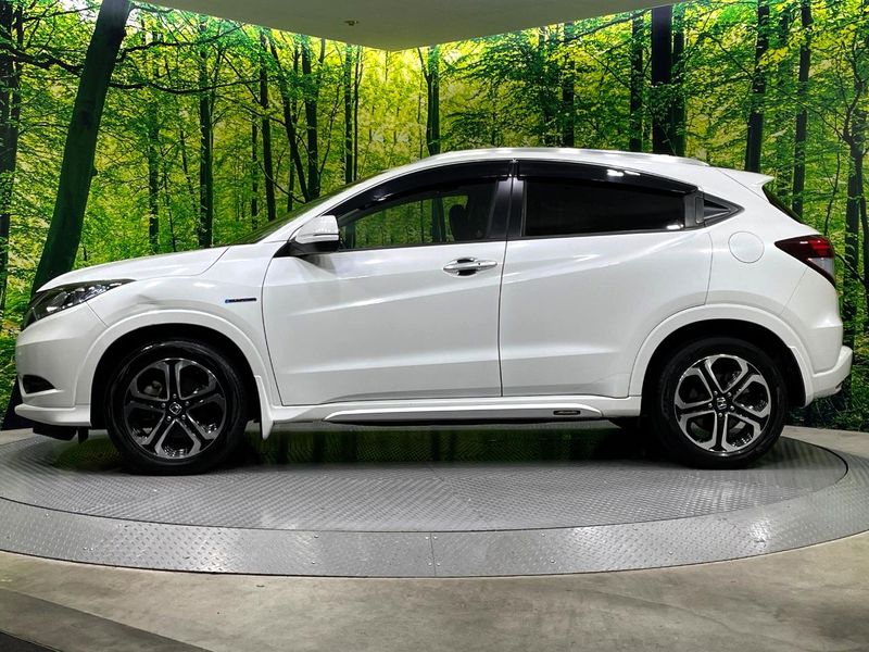 2015 Honda Vezel DAA-RU3 (UW-6a6eb6cf13d8d)[5]