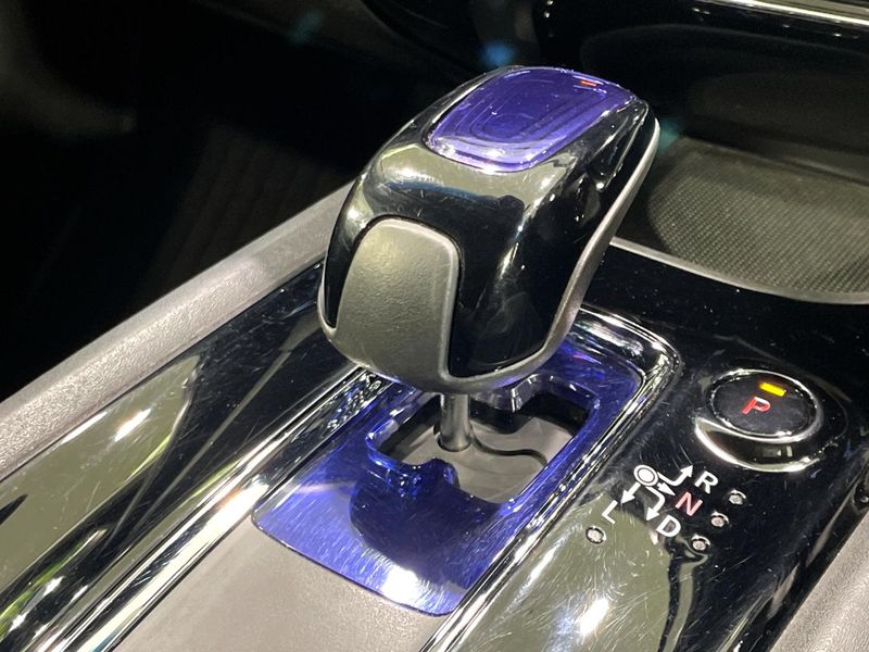 2015 Honda Vezel DAA-RU3 (UW-6a6eb6cf13d8d)[27]