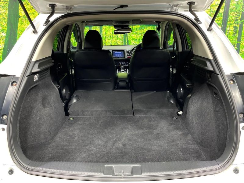 2015 Honda Vezel DAA-RU3 (UW-6a6eb6cf13d8d)[18]
