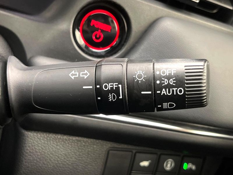 2021 Honda Vezel 6AA-RV5 (UW-6a6eb6d5ce814)[17]