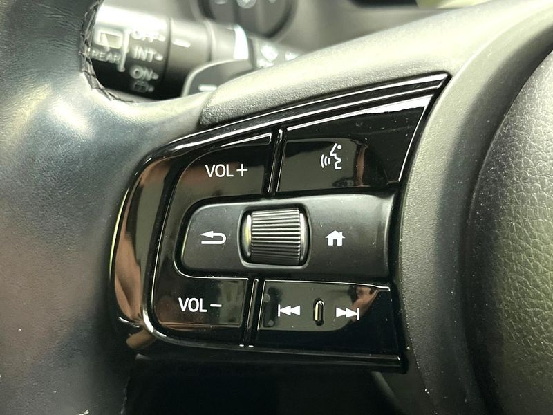 2021 Honda Vezel 6AA-RV5 (UW-6a6eb6d5ce814)[14]