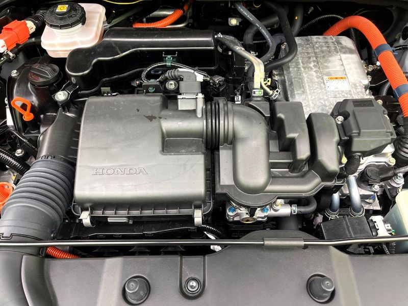 2026 Honda Vezel 6AA-RV5 (UW-6a6eb6e2cfd97)[4]