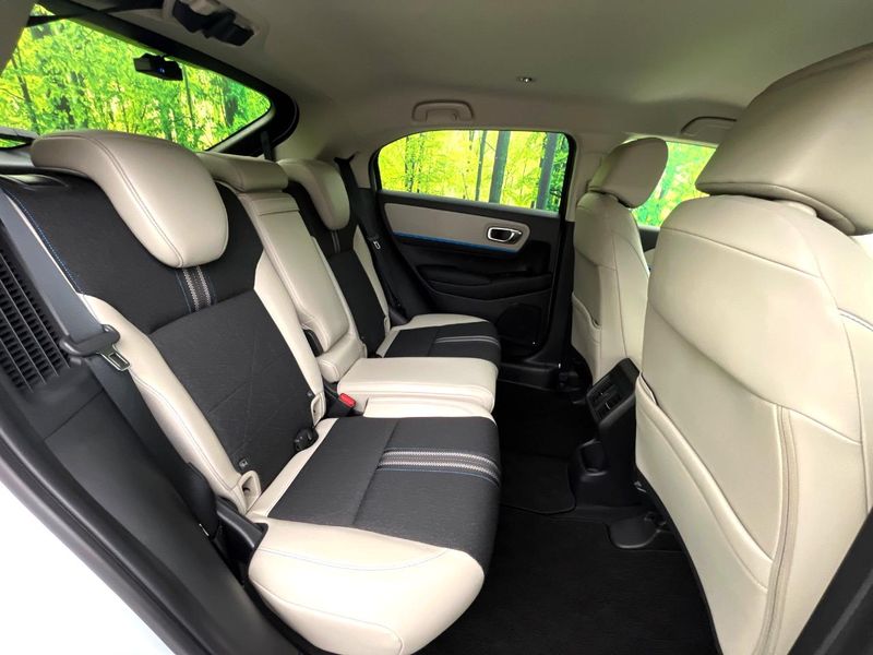 2026 Honda Vezel 6AA-RV5 (UW-6a6eb6e2cfd97)[28]