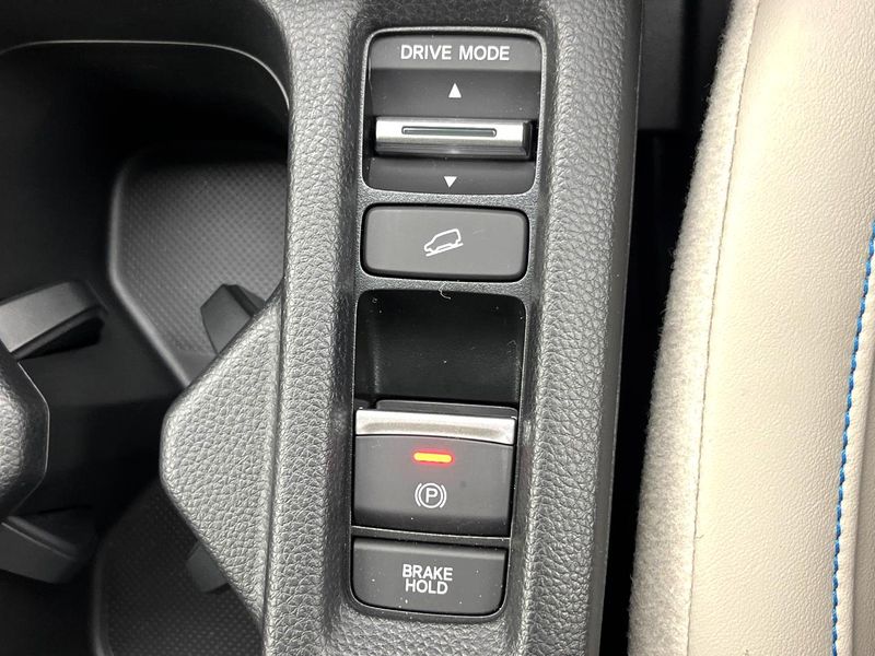 2026 Honda Vezel 6AA-RV5 (UW-6a6eb6e2cfd97)[20]