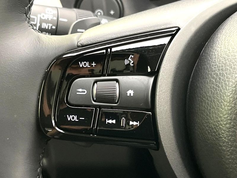 2026 Honda Vezel 6AA-RV5 (UW-6a6eb6e2cfd97)[14]
