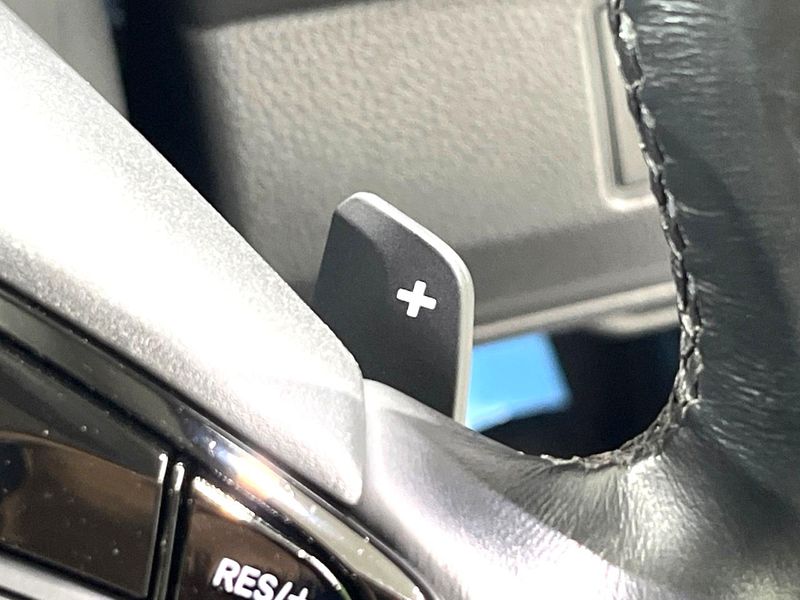 2021 Honda Vezel 6AA-RV6 (UW-6a6eb6e4adc4d)[23]