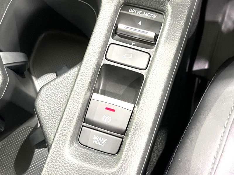 2021 Honda Vezel 6AA-RV6 (UW-6a6eb6e4adc4d)[15]