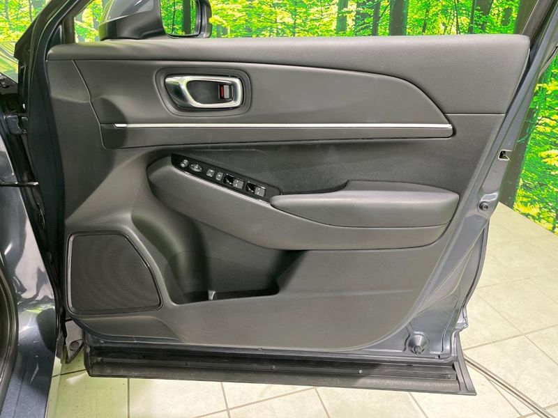 2023 Honda Vezel 6AA-RV6 (UW-6a6eb6e549716)[13]