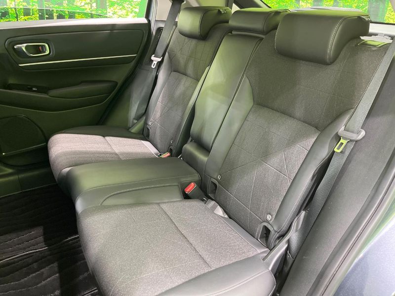 2023 Honda Vezel 6AA-RV6 (UW-6a6eb6e549716)[4]