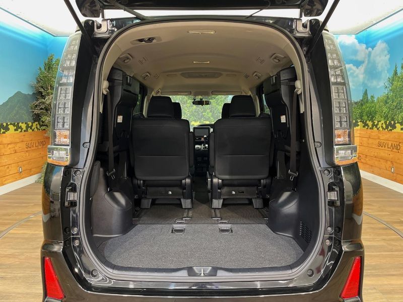 2015 Toyota Voxy DBA-ZRR85W (UW-6a6eb7672e5a6)[6]