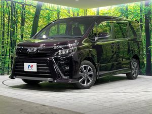 2017 Toyota Voxy DBA-ZRR85W