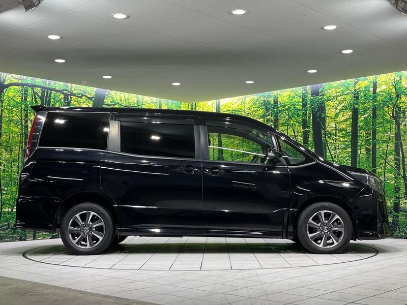2017 Toyota Noah DBA-ZRR85W (UW-6a6eb767cefcd)[9]