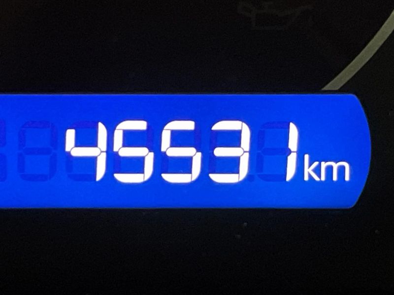 2017 Toyota Noah DBA-ZRR85W (UW-6a6eb767cefcd)[2]