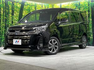 2017 Toyota Noah DBA-ZRR85W