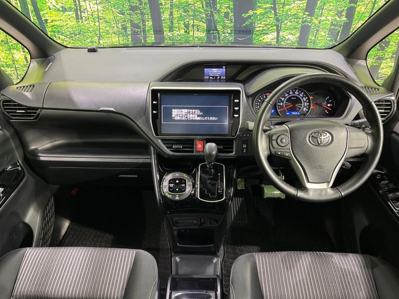 2017 Toyota Noah DBA-ZRR85W (UW-6a6eb767cefcd)[19]