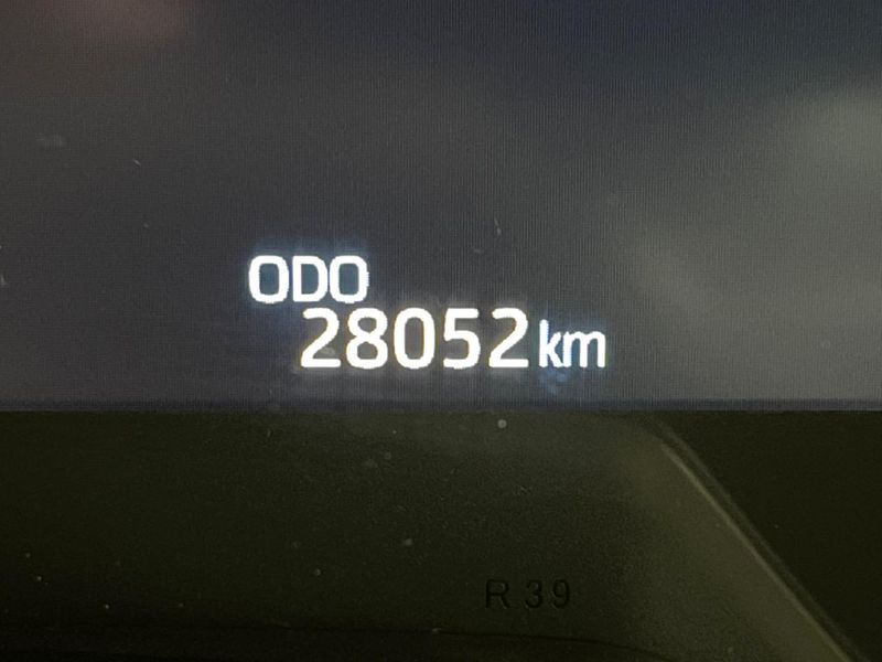 2022 Toyota Voxy 6AA-ZWR90W (UW-6a6eb79a21b46)[2]