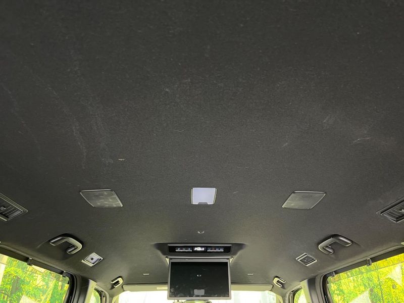 2023 Toyota Voxy 6AA-ZWR90W (UW-6a6eb79cd1ba2)[13]