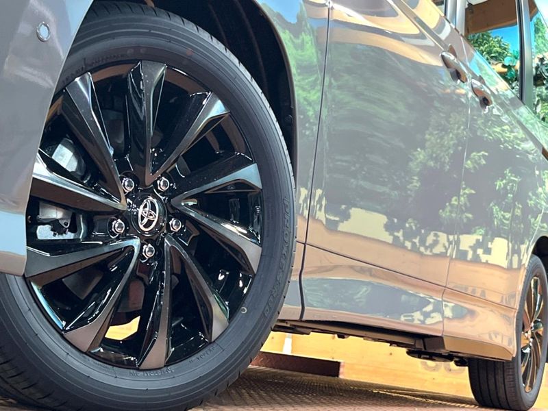 2026 Toyota Voxy 6AA-ZWR90W (UW-6a6eb7a518e9a)[17]