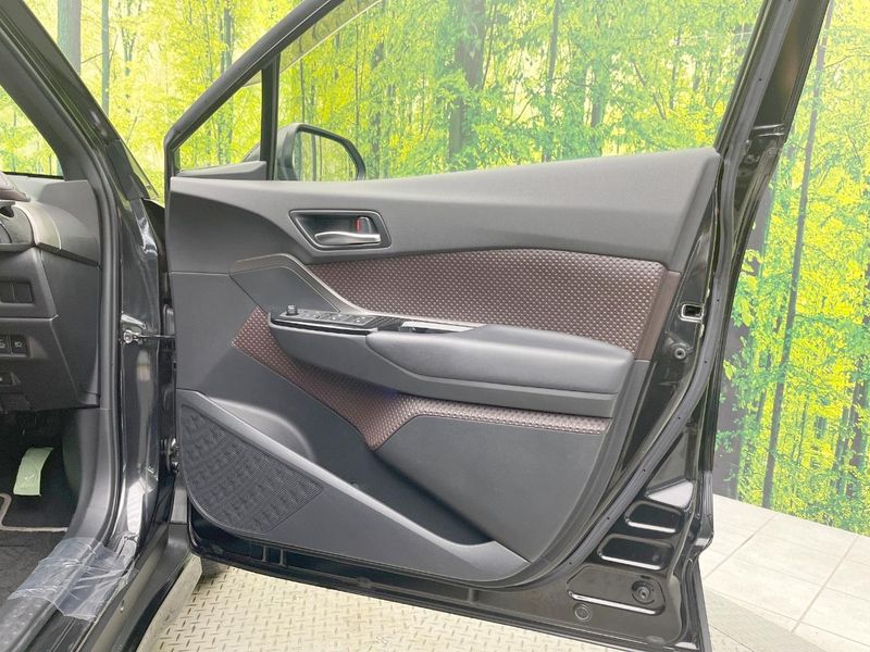 2018 Toyota C-HR DAA-ZYX10 (UW-6a6eb7aa3ff3d)[22]