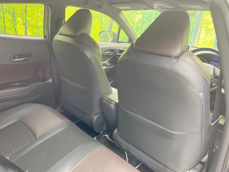 2018 Toyota C-HR DAA-ZYX10 (UW-6a6eb7aa3ff3d)[23]