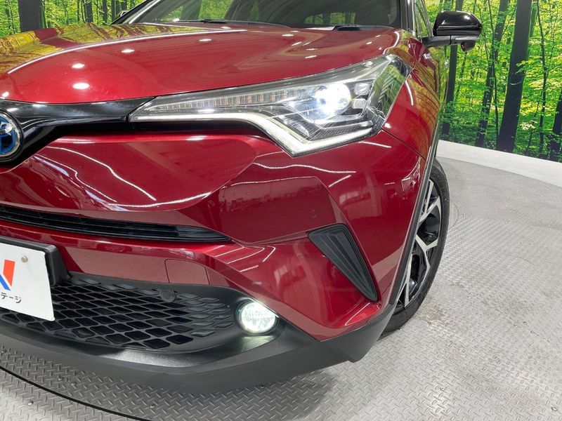 2018 Toyota C-HR DAA-ZYX10 (UW-6a6eb7aaa3fde)[5]