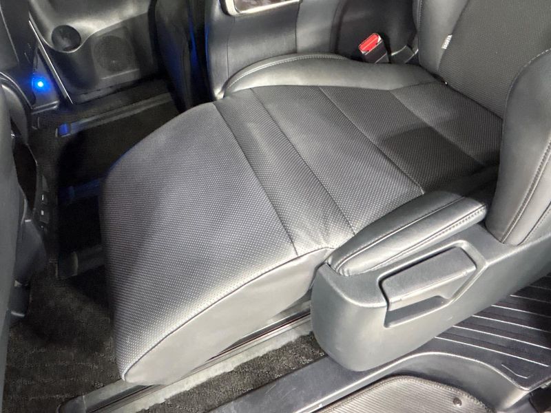 2019 Toyota Alphard DBA-AGH35W (UW-6a70052f18a21)[16]
