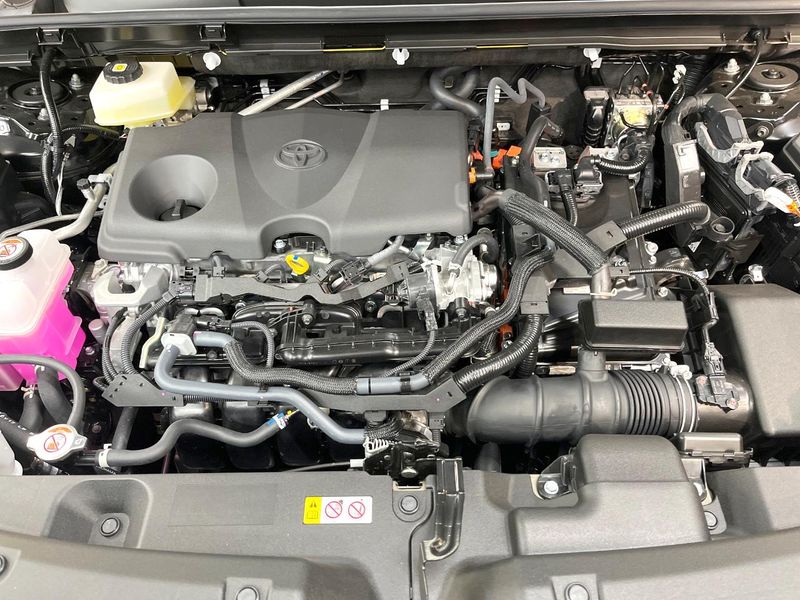 2026 Toyota RAV4 6AA-AXAN64 (UW-6a70054dbbbe9)[7]
