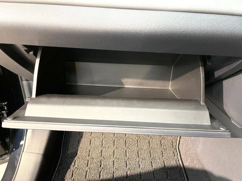 2026 Toyota RAV4 6AA-AXAN64 (UW-6a70054dbbbe9)[23]