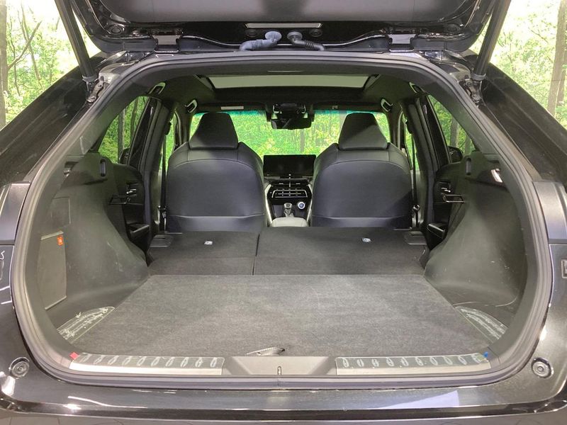 2021 Toyota Harrier Hybrid 6AA-AXUH80 (UW-6a700552809b8)[12]
