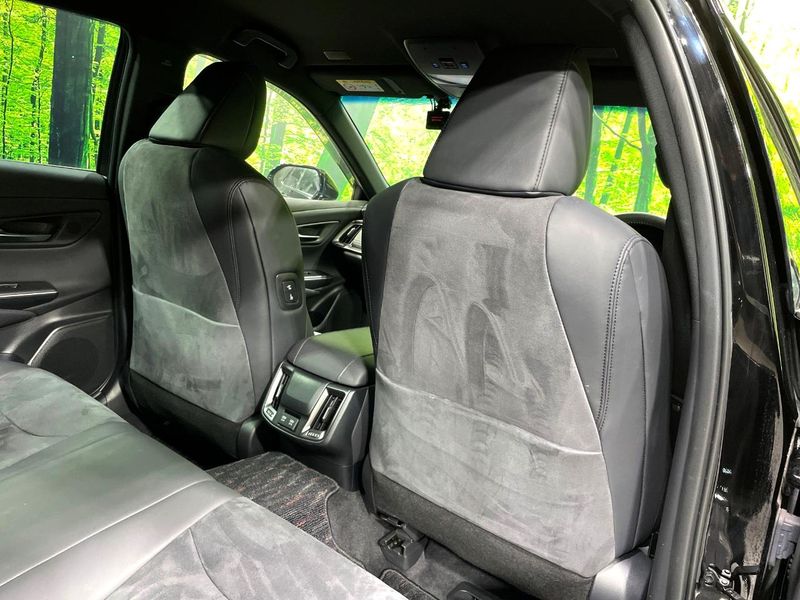 2020 Toyota Crown Hybrid 6AA-AZSH20 (UW-6a70056a2c7ea)[16]
