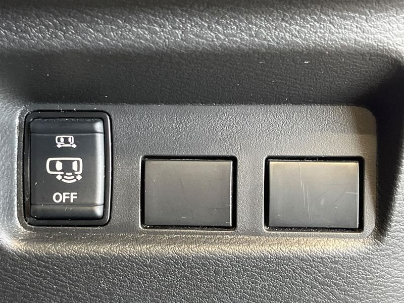 2022 Mitsubishi eK Cross Space 5AA-B34A (UW-6a7005846f6df)[20]