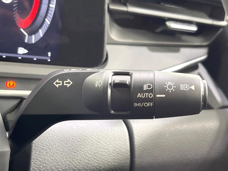 2021 Nissan Aura 6AA-FE13 (UW-6a7005dc1517a)[15]