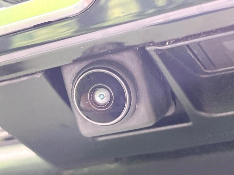 2021 Nissan Aura 6AA-FE13 (UW-6a7005dc1517a)[4]