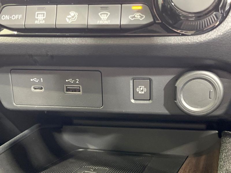 2021 Nissan Aura 6AA-FE13 (UW-6a7005dc1517a)[19]