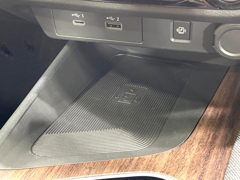 2021 Nissan Aura 6AA-FE13 (UW-6a7005dc1517a)[20]