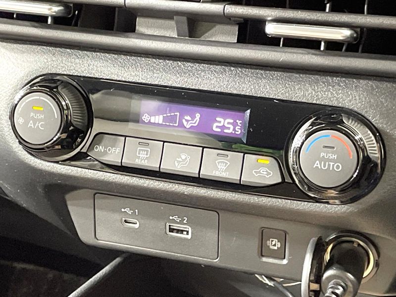 2022 Nissan Aura 6AA-FE13 (UW-6a7005dd00b20)[20]