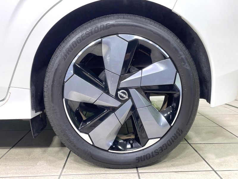2022 Nissan Aura 6AA-FE13 (UW-6a7005dd00b20)[7]