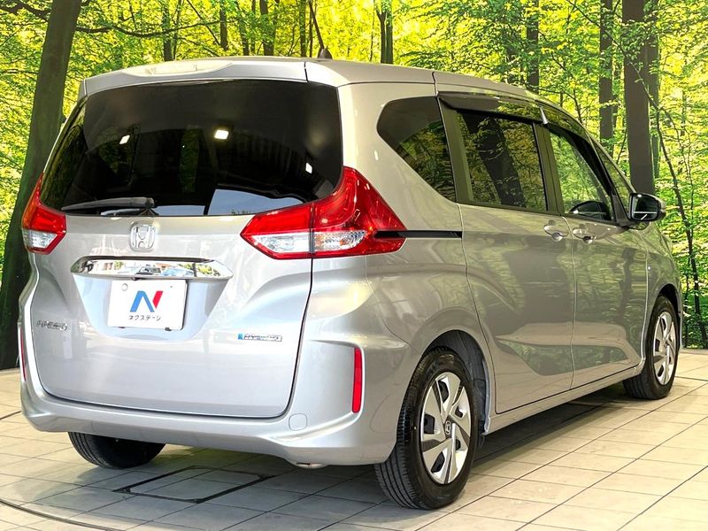 2019 Honda Freed hybrid DAA-GB7 (UW-6a7005edf16a5)[9]
