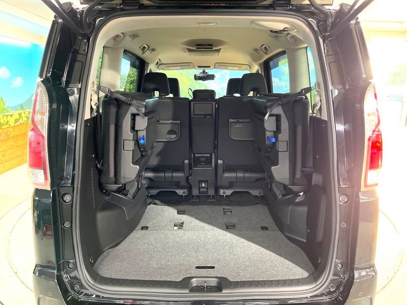 2018 Nissan Serena DAA-GFC27 (UW-6a7005ff0d0d0)[7]