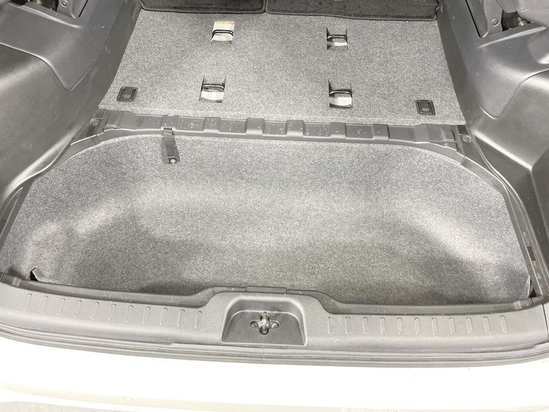 2016 Nissan Serena DAA-GFNC27 (UW-6a70060a28d8e)[4]