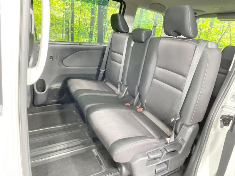2017 Nissan Serena DAA-GFNC27 (UW-6a70060ab3716)[25]