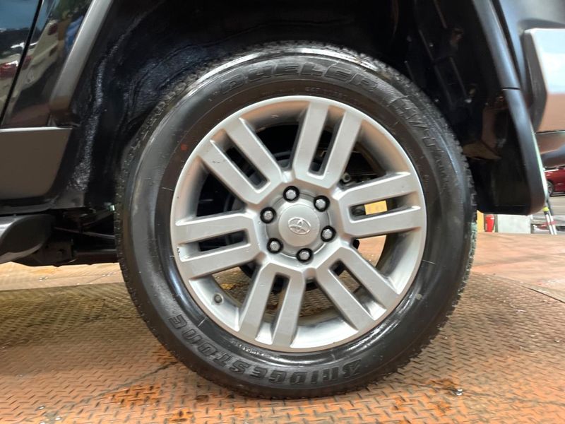 2012 Toyota FJ CRUISER CBA-GSJ15W (UW-6a7006213f3e2)[8]