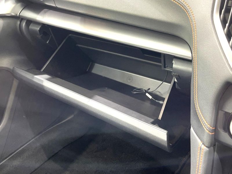 2017 Subaru XV DBA-GT7 (UW-6a700627a6f85)[26]