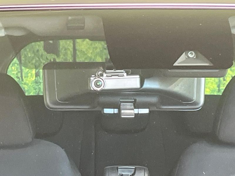 2020 Nissan Note DAA-HE12 (UW-6a70063f66898)[11]