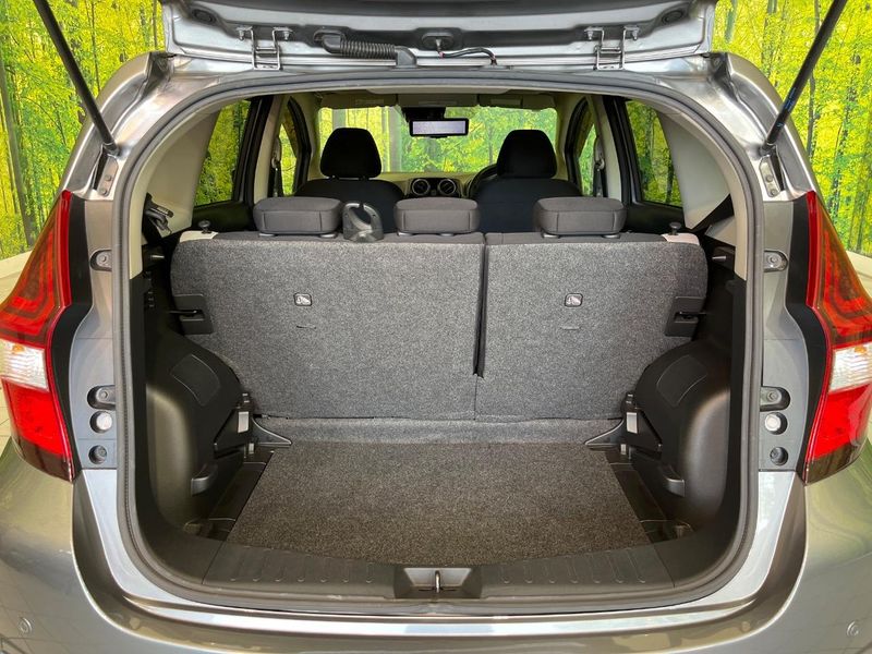2020 Nissan Note DAA-HE12 (UW-6a70063f66898)[24]