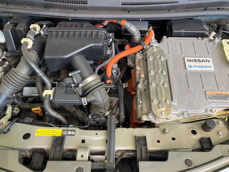 2020 Nissan Note DAA-HE12 (UW-6a70063f66898)[4]