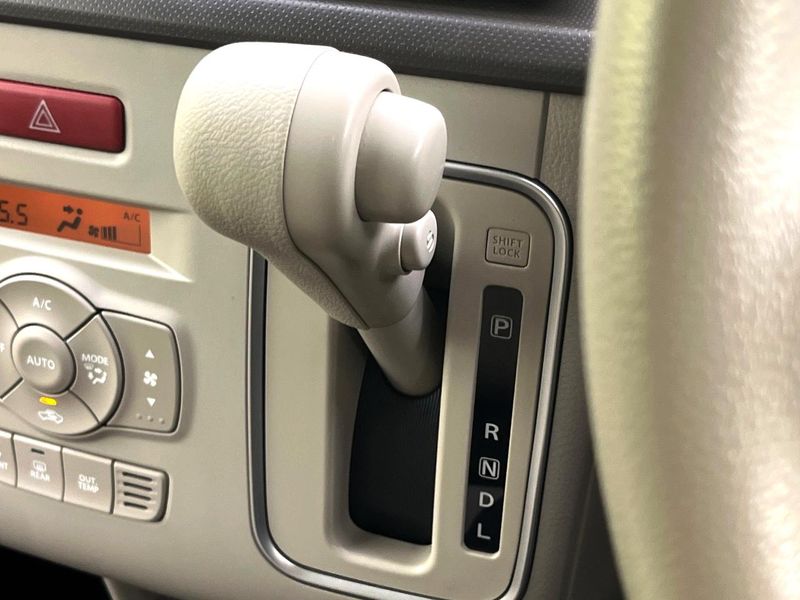 2021 Suzuki ALTO Lapin 5BA-HE33S (UW-6a7006477f840)[19]
