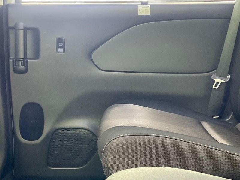2018 Nissan Serena DAA-HFC27 (UW-6a70064eb6553)[24]